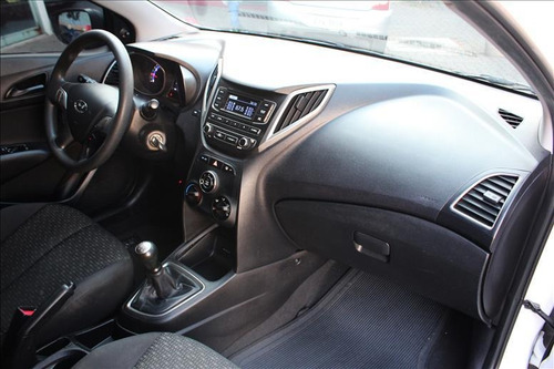 Imagem 9 de 13 de Hyundai Hb20 1.0 Unique 12v