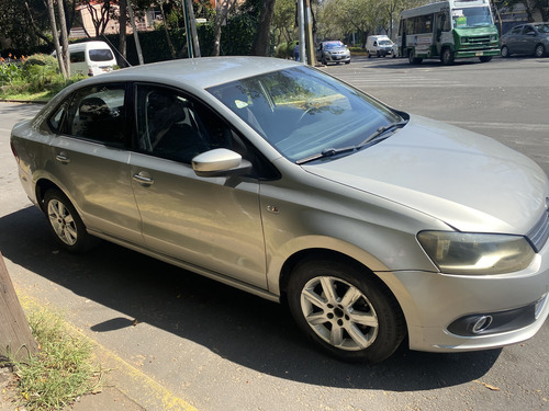 Volkswagen Vento 2.0 Highline Mt