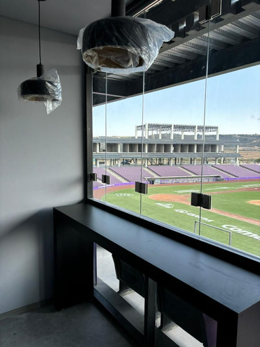 Palco En Estadio De Beisbol Conspiradores Querétaro.
