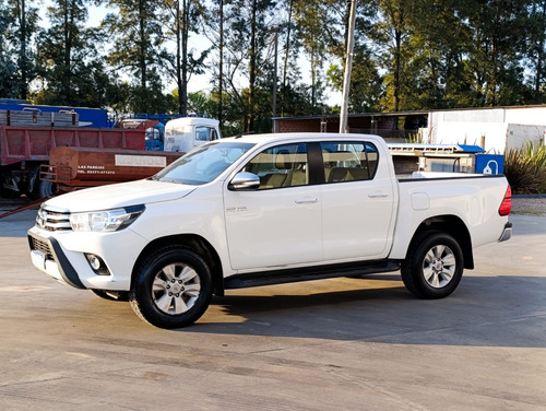 Toyota Hilux 2.8 Cd Srv 177cv 4x2