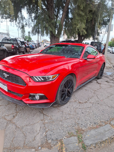 Ford Mustang 2.3 ecoboost T/A piel