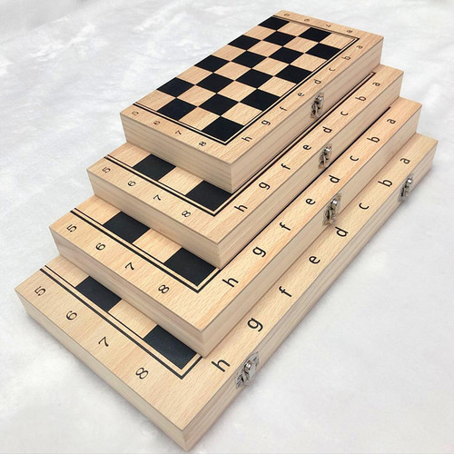 Juego De Ajedrez De Madera Con Los 24x24cm Los 24x24cm