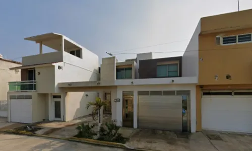 Casa En Venta Av Juventino Rosas Puerto Mexico Coatzacoalcos, Veracruz/ Recuperacion Bancaria Laab1