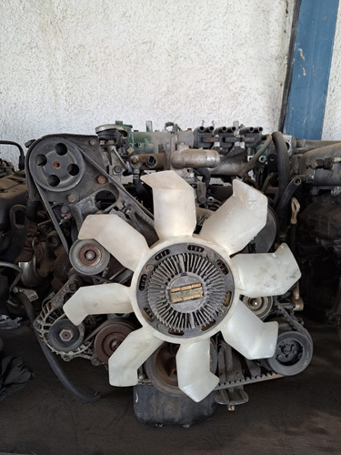 Motor Mitsubishi Montero Sport 