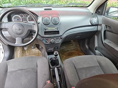 Imagen 10 de 11 de Chevrolet Aveo Ls Mt Aa Mp3 2017