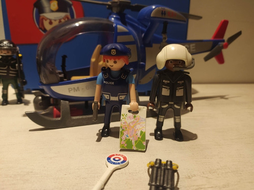 Imagen 2 de 6 de Playmobil Policías Lote 5 Muñecos + Helicóptero