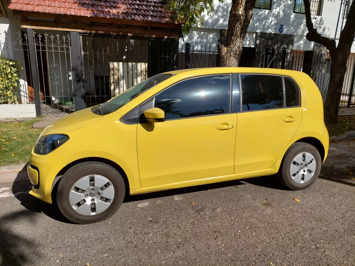 Volkswagen Up! 1.0 Move Up! 75cv 5 p