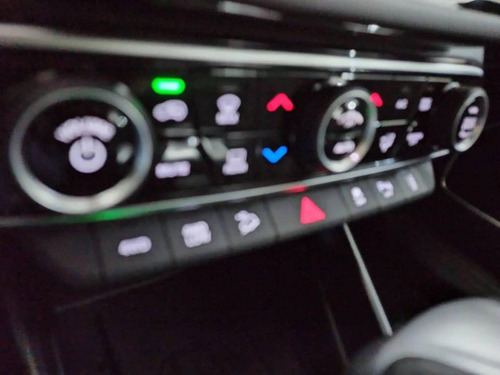 Imagem 5 de 16 de Fiat Toro 2.0 16v Turbo Diesel Ultra 4wd At9
