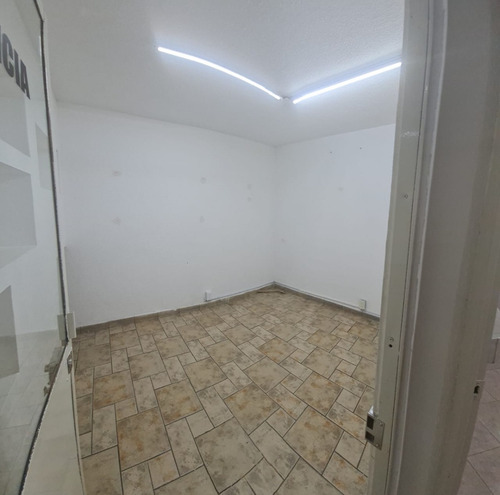 Imagen 16 de 17 de Oficina De 90mts, En El Segundo Piso