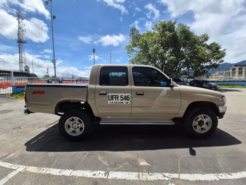 Toyota Hilux 2.4l
