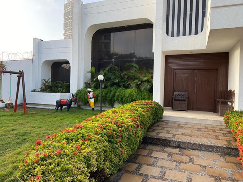 Imagen 3 de 18 de Espectacular Casa Con Piscina En El Country Barranquilla Gd