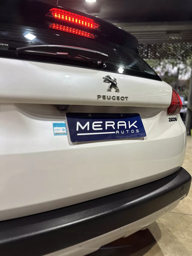 Peugeot 2008 1.6 Feline Tip