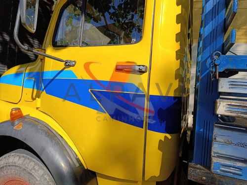 Mercedes Benz 1113 4x2 Com Carroceria