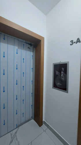 Apartamento En Alquiler En Urb. Fernandez De 3 Habitaciones Con Lb