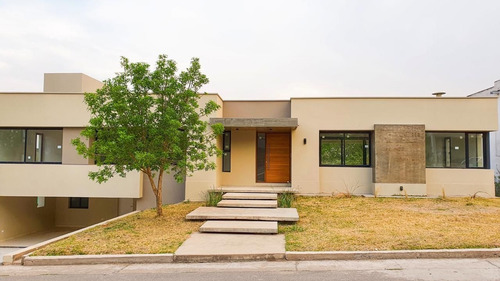 Casa En Venta En Las Jarillas