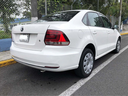 Imagen 4 de 10 de Volkswagen Vento 2019 1.6 Starline At
