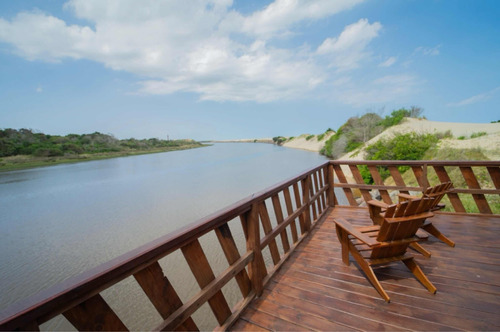 Casa De Alquiler (barra Del Chuy Uruguay)a Orilla Del Arroyo
