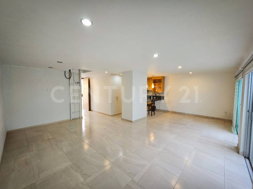 ¡casa En Venta En Santillana Parque Residencial! ¡zona Solares En Zapopan!