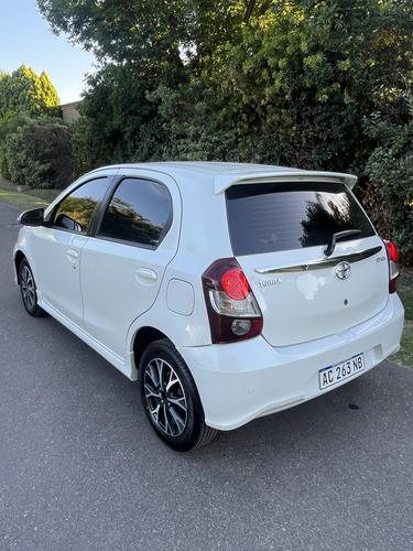 Toyota Etios 1.5 Platinum At