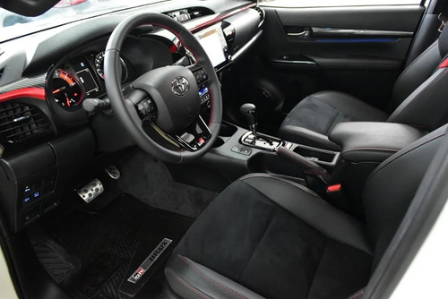 Imagen 14 de 24 de Toyota Hilux Dc 2.8 Tdi 4x4 Gr Sport Aut 224cv - Car Cash