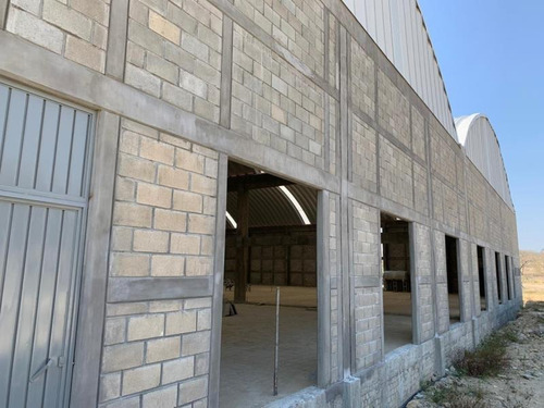 Imagen 1 de 5 de Bodega Comercial En Renta Carretera Panamericana