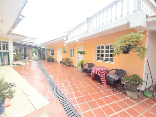 Vendo Quinta En Gavilán El Hatillo Remodelada