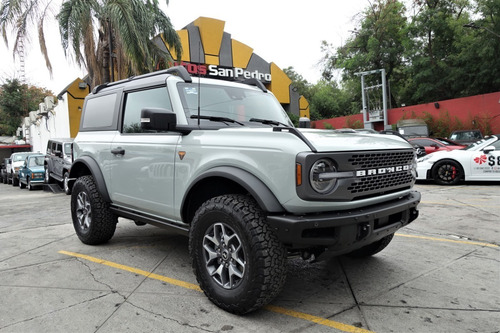 Imagen 1 de 14 de Ford Bronco Badlands Advanced 4x4 2021