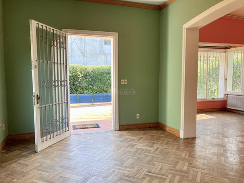 Alquiler Casa Oficina Carrasco Centrico Proximo Arocena 458 M2 Parking