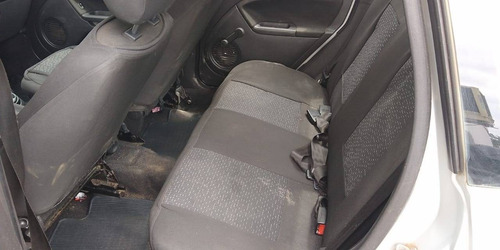 Ford Fiesta 1.6 Mpi Sedan 8v Flex 4p Manual