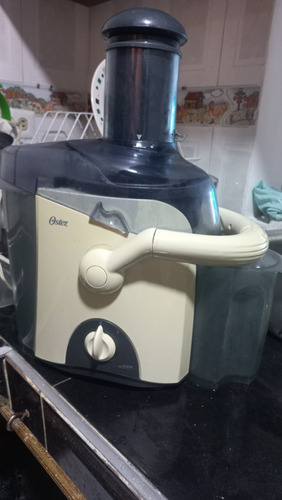 Se Vende Extractor De Jugos Marca Oster, 450w 