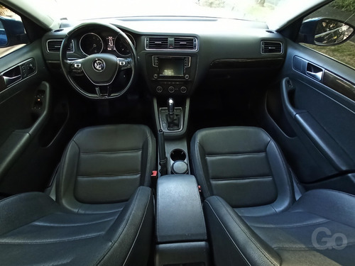Volkswagen Vento 2.5 Luxury Aut. 2016 Services Oficiales