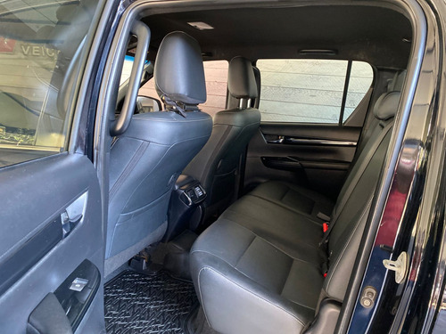 Toyota Hilux 2.8 SRX 4X4 CD 16V DIESEL 4P AUTOMÁTICO