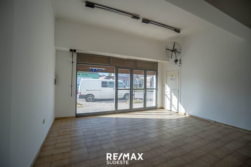 Imagen 19 de 20 de Venta Casa Mas Local Sobre Gran Lote Brcikman 1300