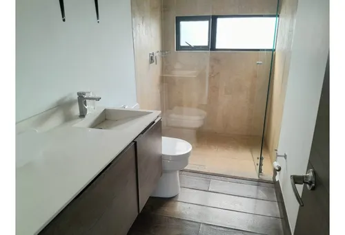 190m2 Apartamento En El Poblado