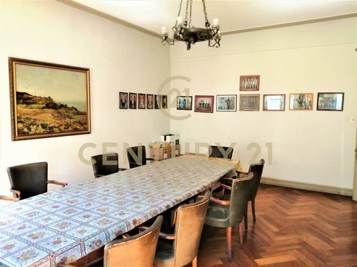Imagen 4 de 15 de Venta De Oficina Con 254mts2 Y 1e, En Calle Dieciocho, Sa...
