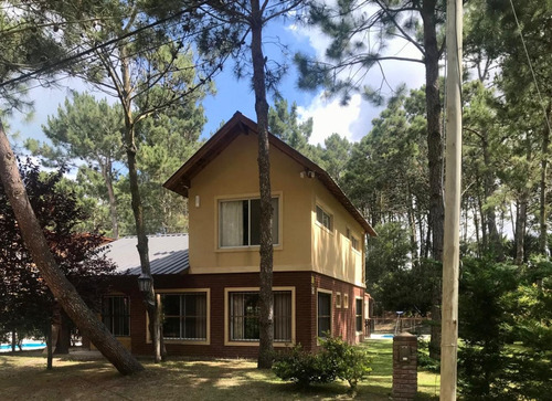 Excelente Casa En Mar De Las Pampas Con Pileta