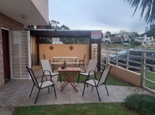 Moderno Apartamento Frente Al Mar. Atlántida.