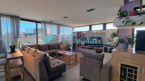 Casa En Lagos De Canning Con 4 Dormitorios Sobre Gran Lote De 940 M2