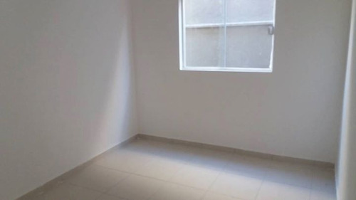 Imagem 8 de 13 de Casa De 2/4 Com Suite Em Senador Canedo A 5 Min Do Centro