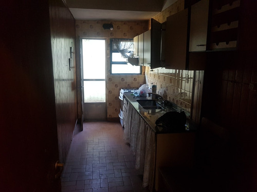 Imagen 6 de 14 de Tipo Casa 5 Amb En Venta Entrada Independiente Barrio Naón.