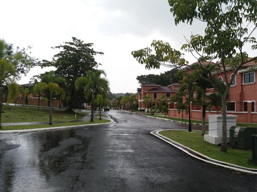 Imagen 13 de 14 de Venta De Terreno De 557 M2 En Ph Clayton Village 21-4521