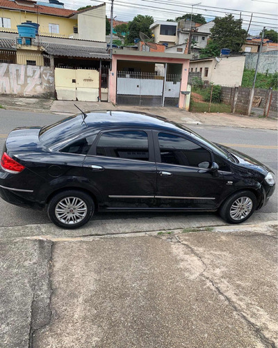 Fiat Linea 1.8 16v Hlx Flex Dualogic 4p