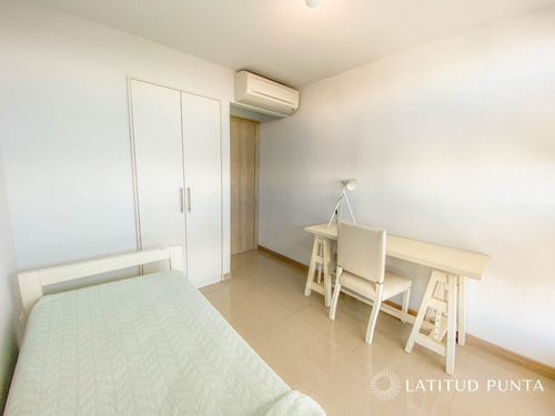 Imagen 20 de 28 de Apartamento Pasante Con Doble Balcón - Punta Del Este Brava