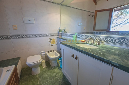 Casa En Venta San Rafael, Con Piscina- Ref: 3875