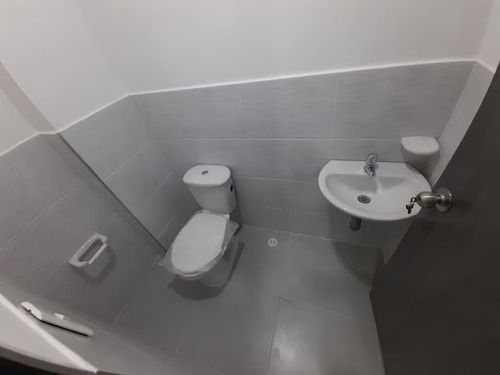 Imagen 5 de 8 de Locales En Arriendo Patio Bonito 472-3037