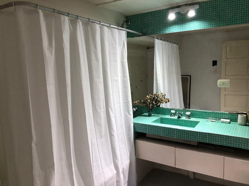 Venta Departamento, Ph En Bajo De San Isidro Con Cochera Y Pileta.