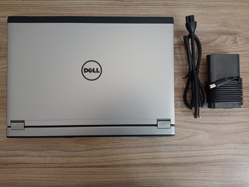 Dell Latitude 3330 - Intel Core I5, 8gb Ram, 120gb Ssd Plateado (Reacondicionado)