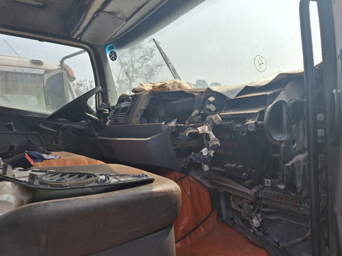 Caminhão Mercedes Benz 2831k Ano 2012 Com Caçamba Meia Cana