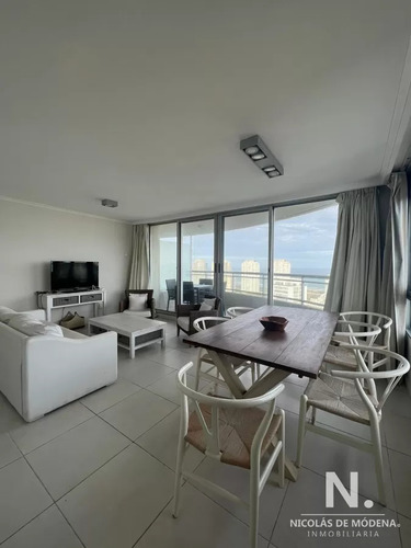 Apartamento De 2 Dormitorios En Roosevelt - Punta Del Este