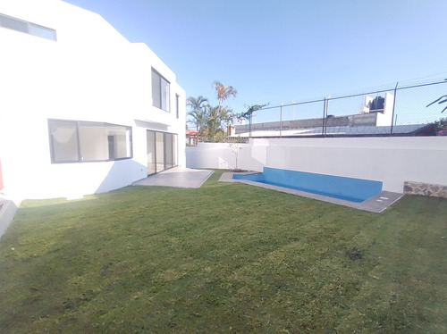 Casa Nueva En Venta En Lomas Tetela, Cuernavaca Morelos.